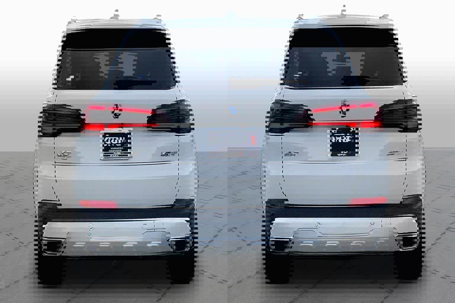 Used 2023 BMW X5 xDrive40i w/ Premium Package image 4