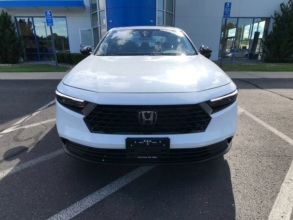 Certified 2025 Honda Accord SE image 2