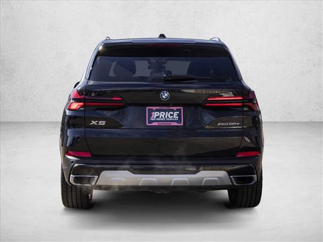 Used 2025 BMW X5 xDrive50e image 6