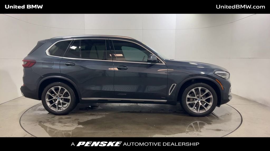 Used 2021 BMW X5 xDrive40i w/ Convenience Package image 9