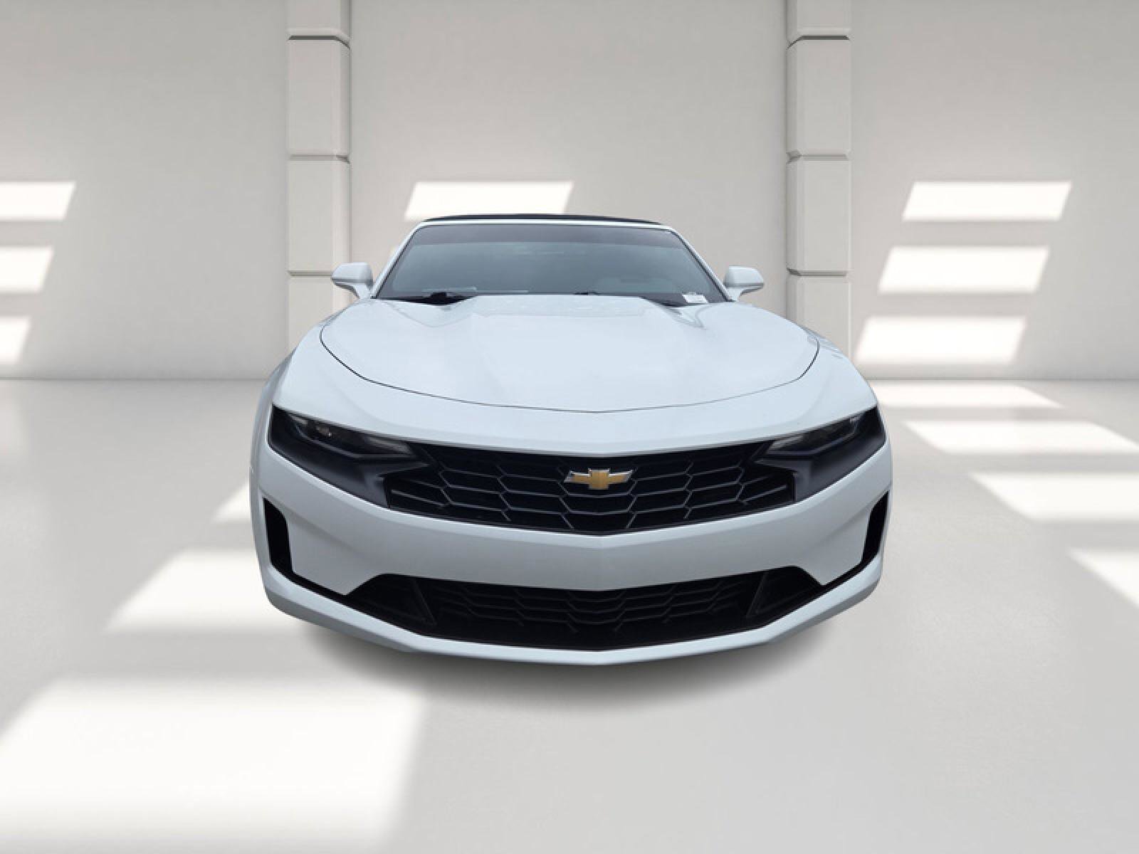 Used 2024 Chevrolet Camaro LT w/ Technology Package image 2