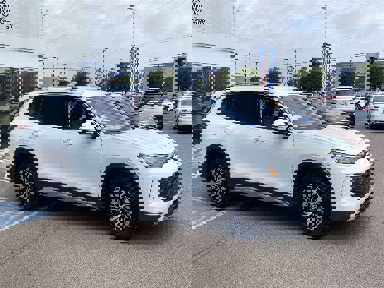 New 2025 Volkswagen Tiguan S image 2