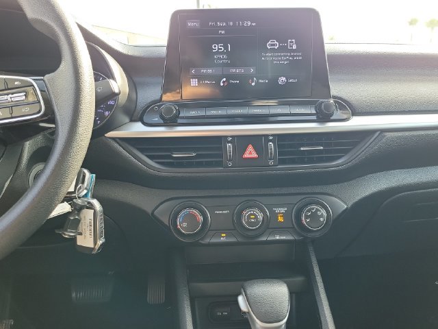 Used 2023 Kia Forte LXS w/ LXS Technology Package FWD image 14