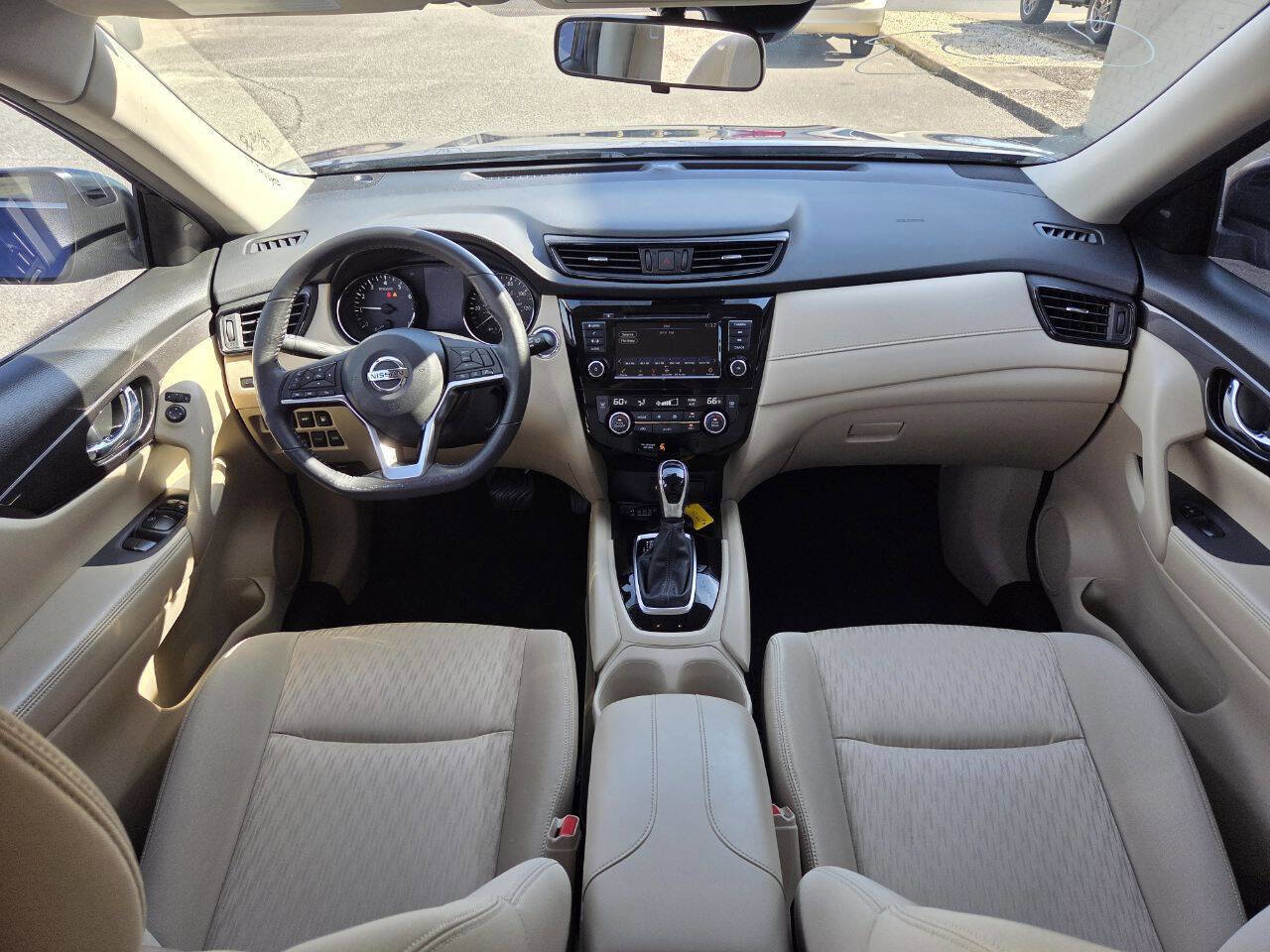 Used 2019 Nissan Rogue SV image 9