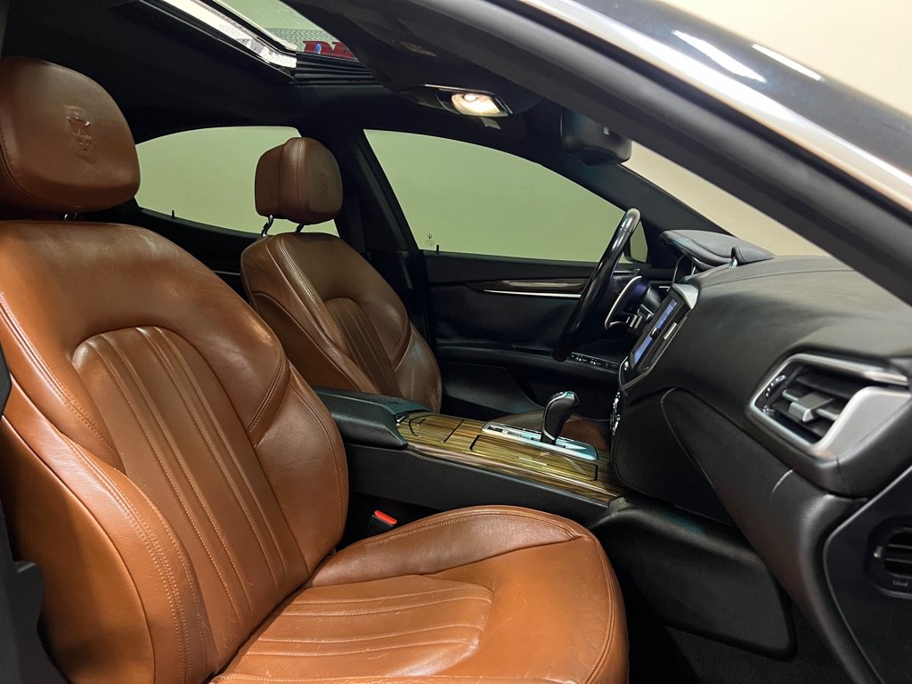 Used 2014 Maserati Ghibli RWD image 27