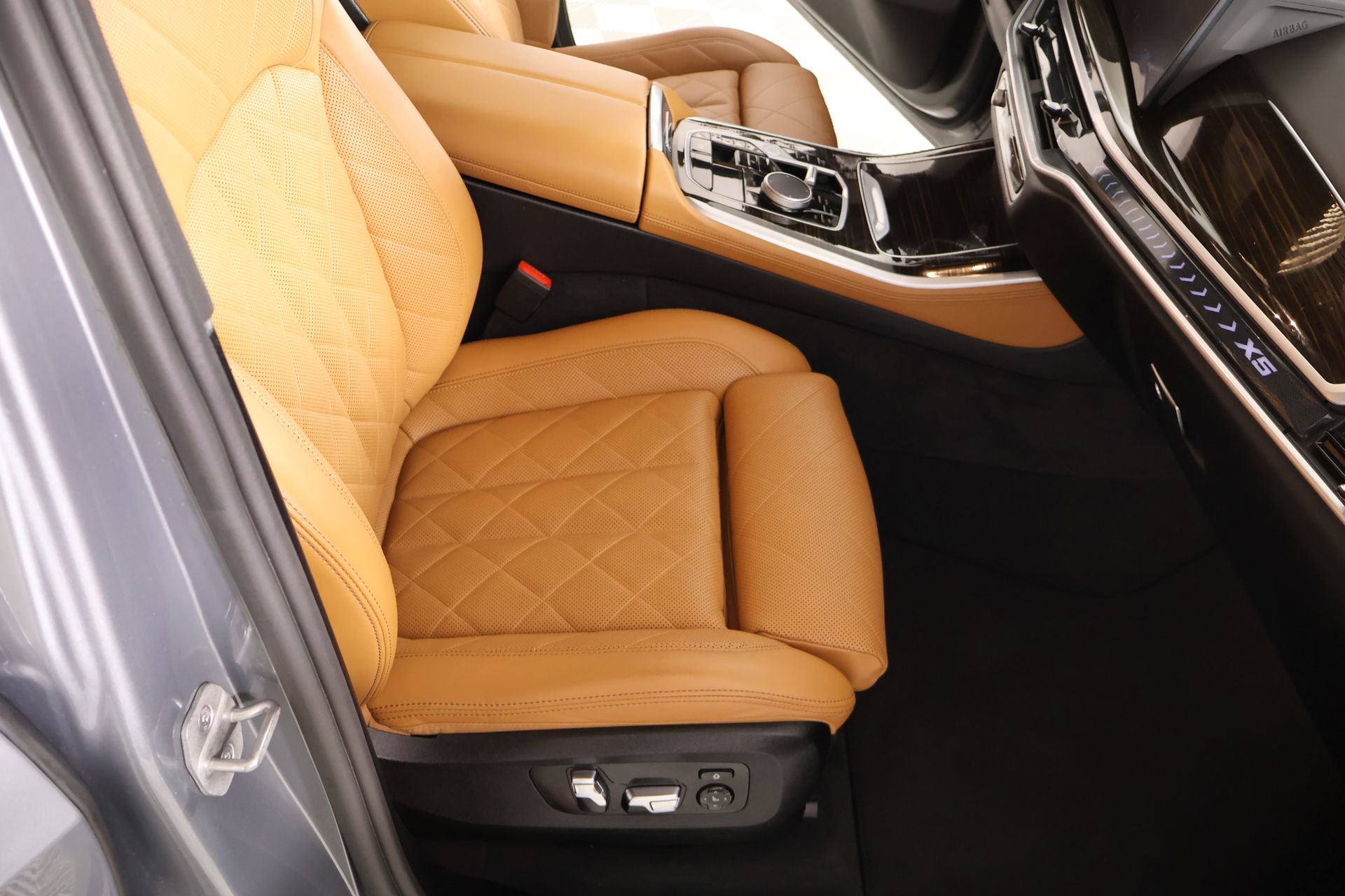 Used 2026 BMW X5 xDrive40i AWD/4WD image 14