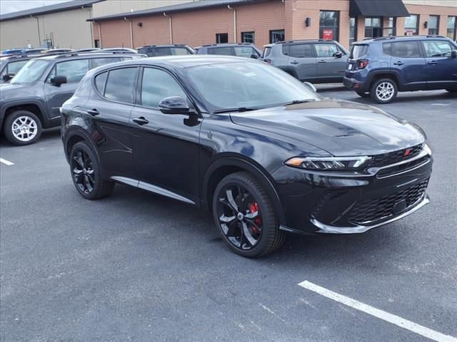 New 2024 Dodge Hornet R/T image 7