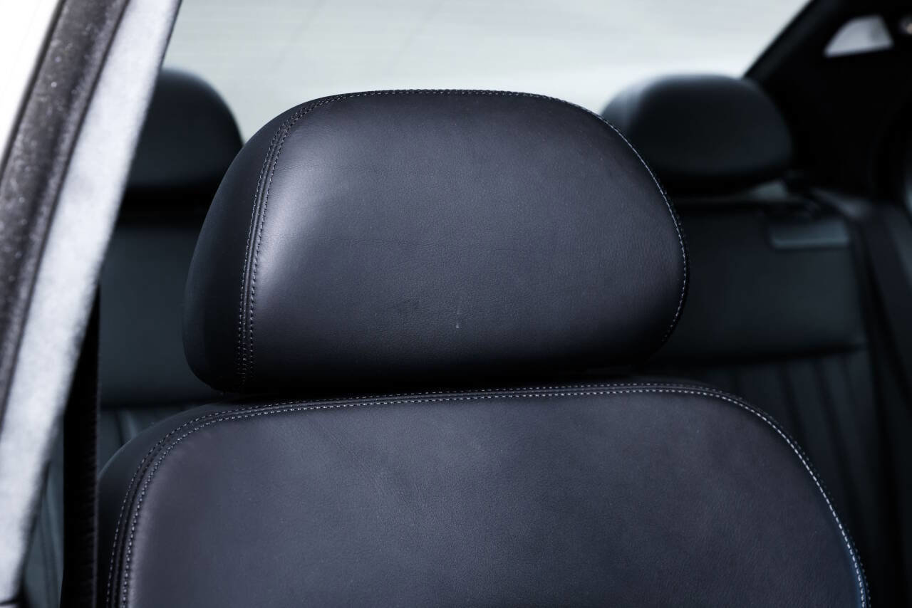 Used 2003 BMW M5 image 79