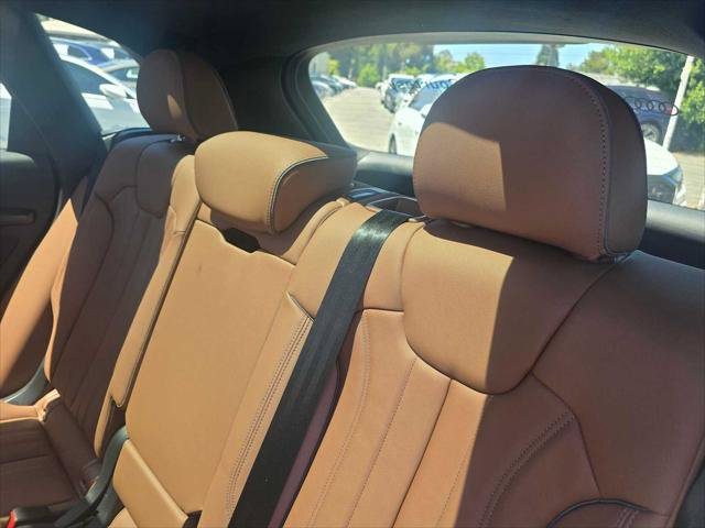 Used 2025 Audi Q5 2.0T Premium Plus w/ Premium Plus Package AWD/4WD image 19