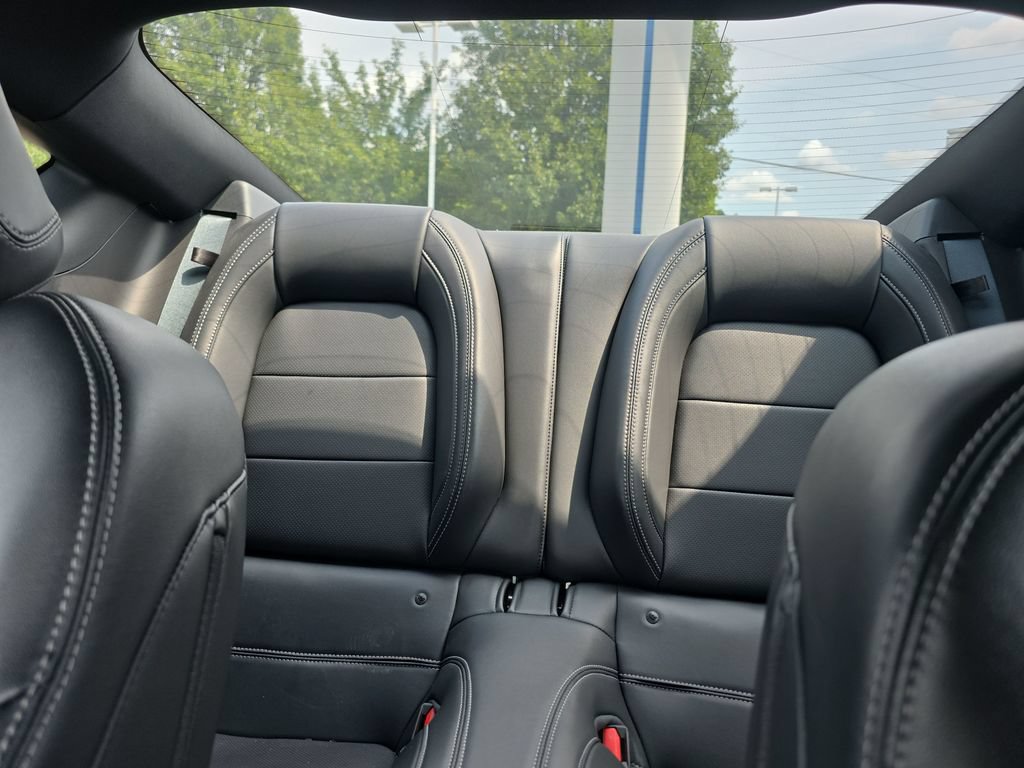 Used 2025 Ford Mustang GT Premium RWD image 39