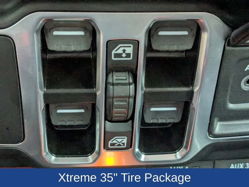 Used 2024 Jeep Wrangler Unlimited Rubicon w/ XTREMEE 35" Tire Package AWD/4WD image 23