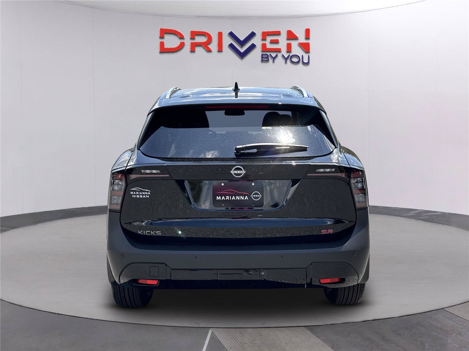 New 2026 Nissan Kicks SR FWD image 5