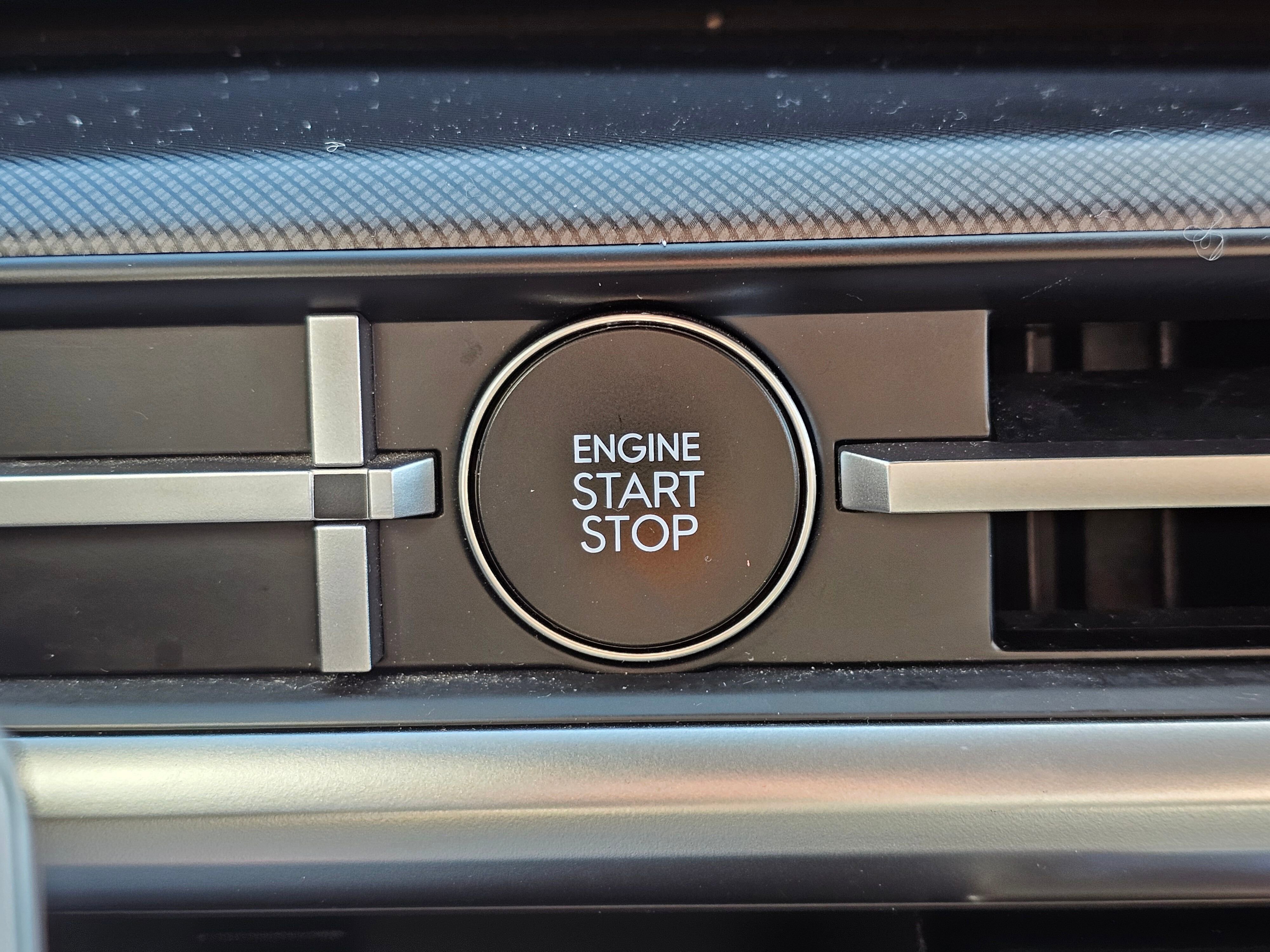 Used 2024 Hyundai Santa Fe SEL image 33