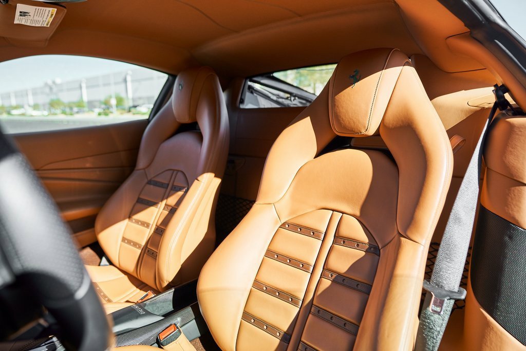 Used 2022 Ferrari F8 Tributo image 43