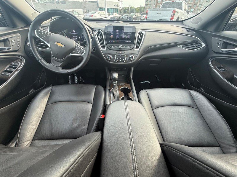 Used 2022 Chevrolet Malibu Premier FWD image 41