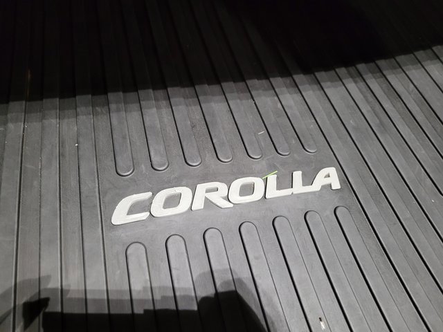 Used 2017 Toyota Corolla LE image 45
