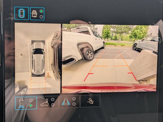 New 2025 GMC Acadia Elevation w/ Black Edition AWD/4WD image 13