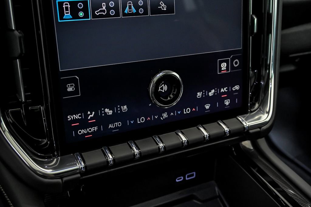 New 2026 GMC Yukon Elevation w/ Elevation Premium Package AWD/4WD image 18