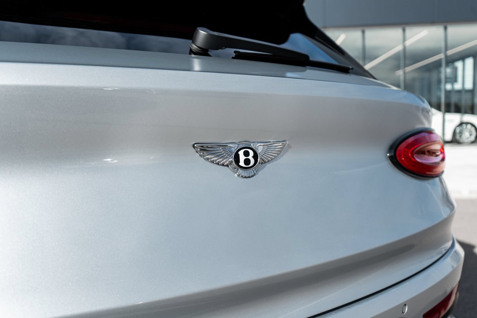 Certified 2023 Bentley Bentayga Extended Wheelbase AWD/4WD image 10