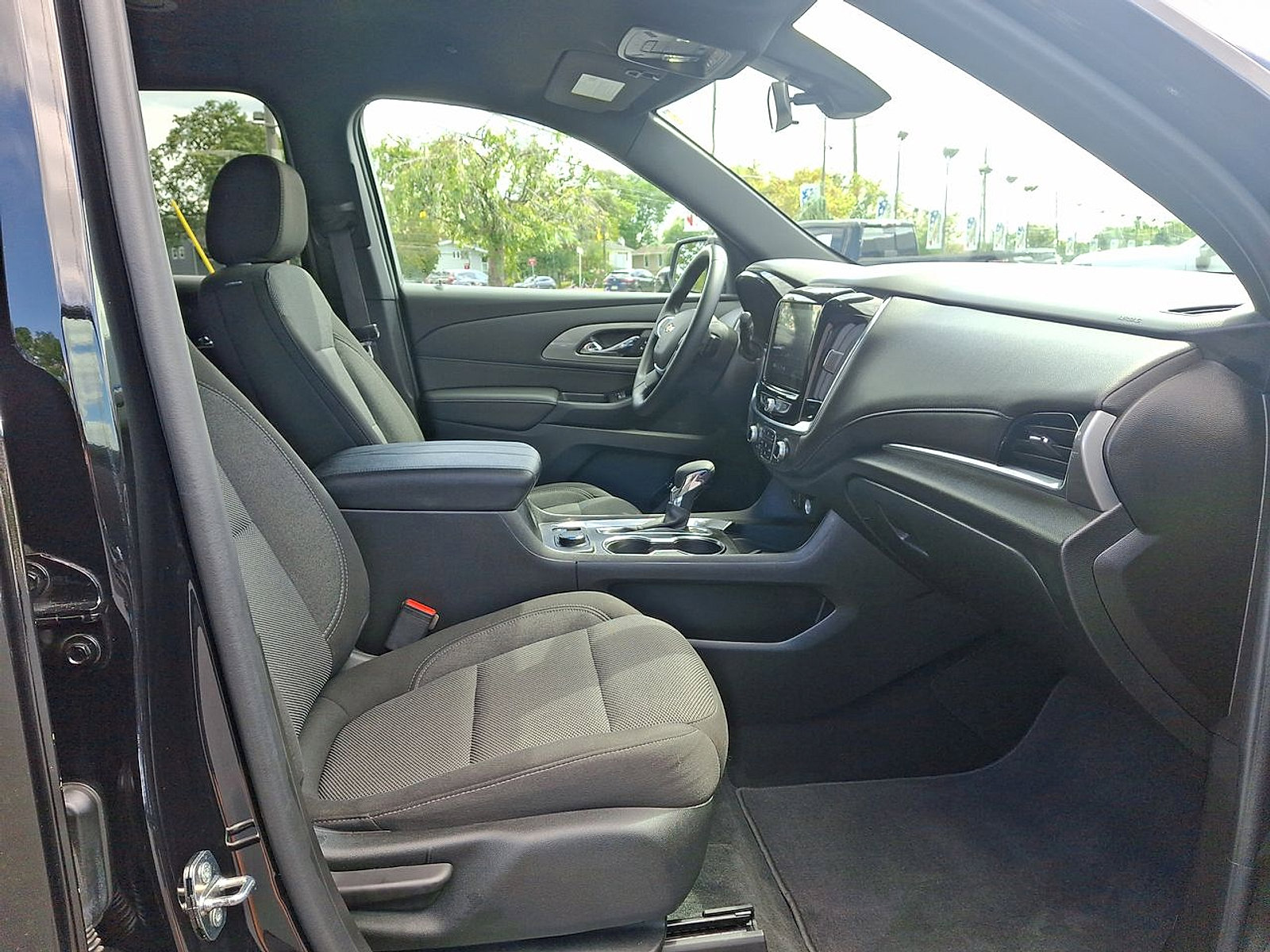 Certified 2023 Chevrolet Traverse LT image 26