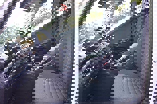 New 2025 Kia K4 EX image 18