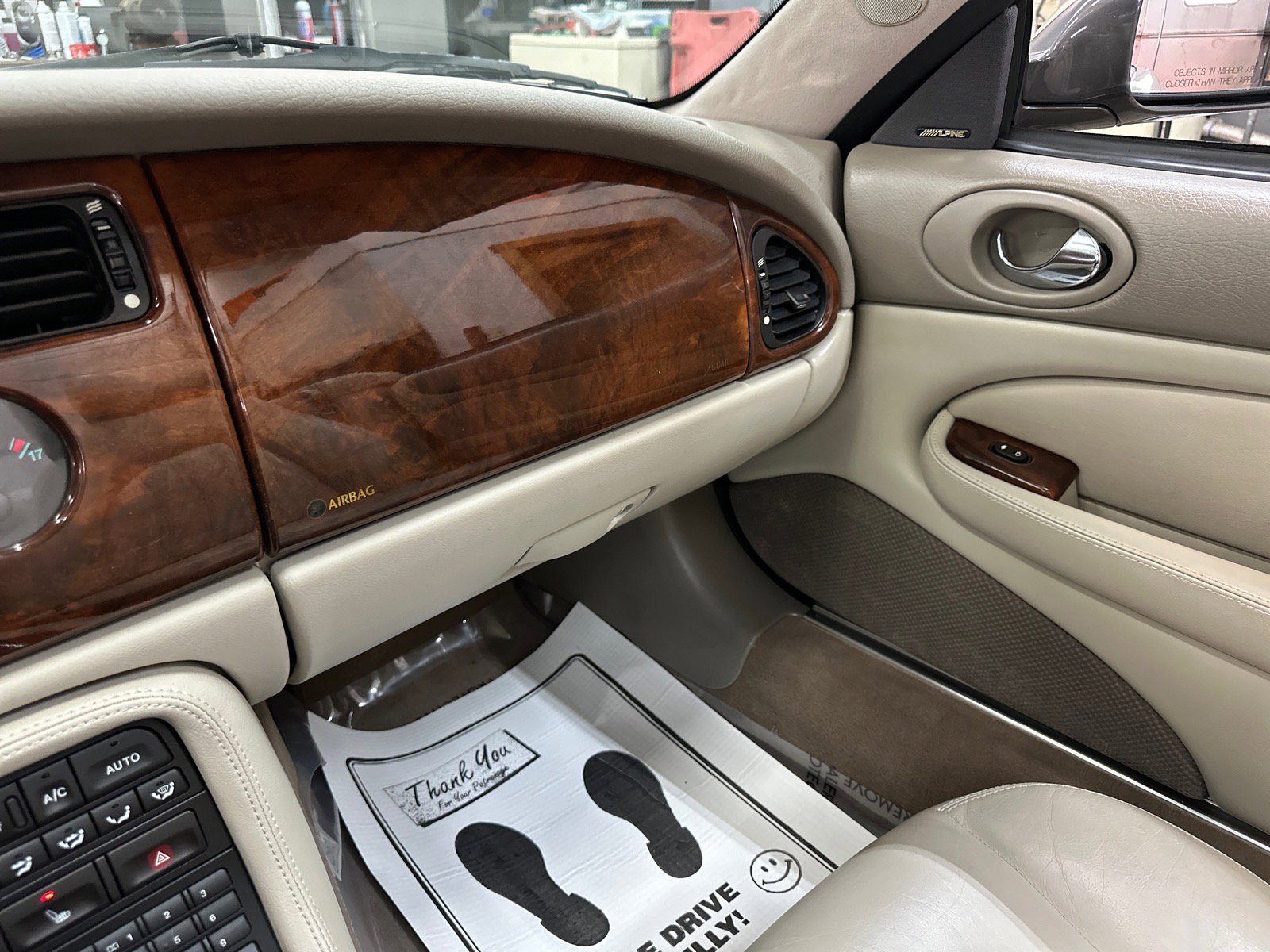 Used 2001 Jaguar XK8 Convertible image 48