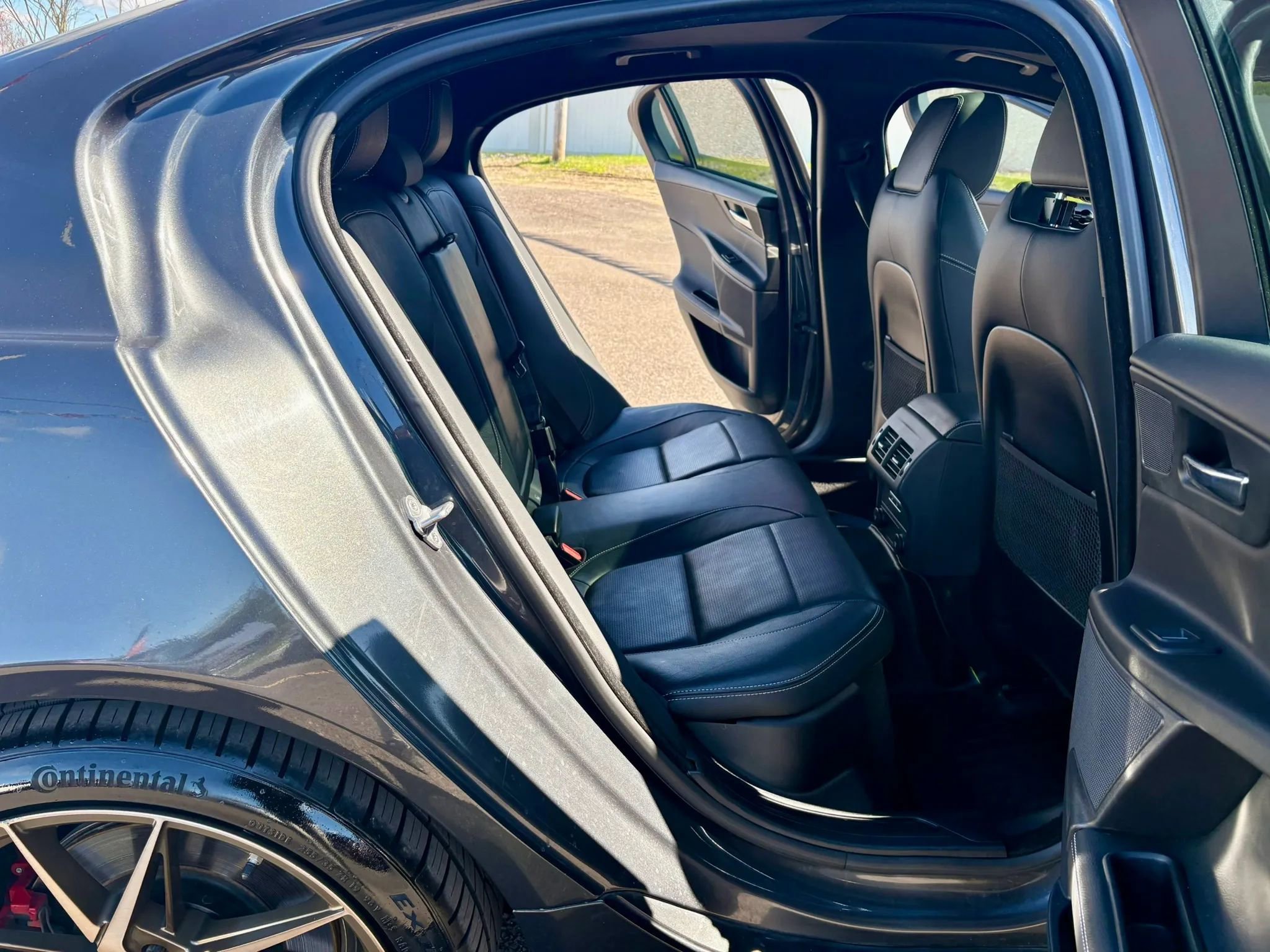 Used 2018 Jaguar XE S AWD/4WD image 22