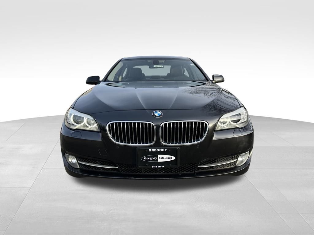 Used 2012 BMW 535i xDrive Sedan image 3
