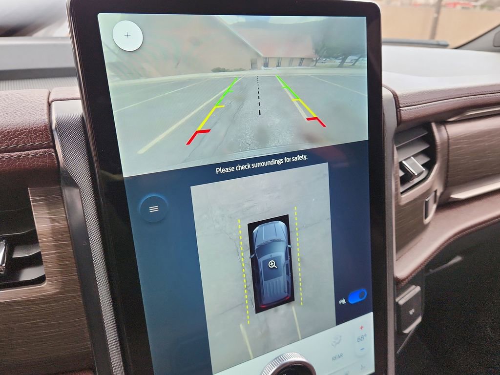 Used 2022 Ford Expedition Limited image 26