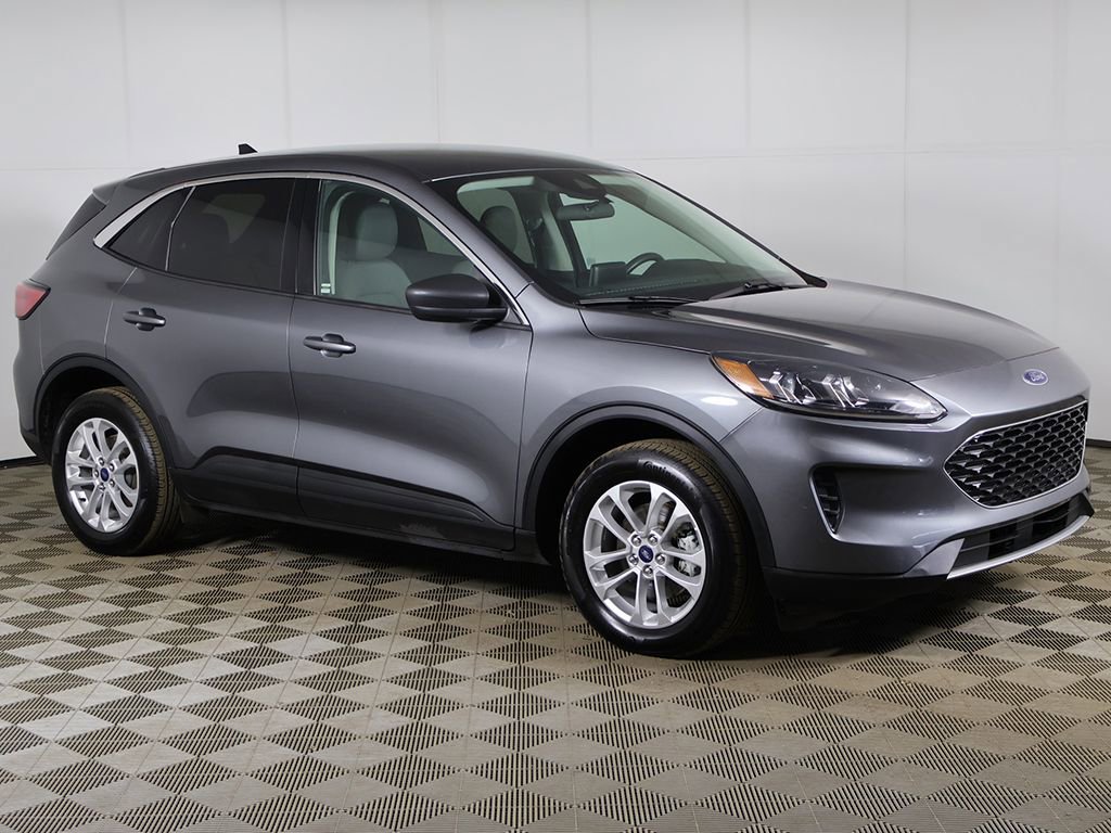 Used 2022 Ford Escape SE image 39