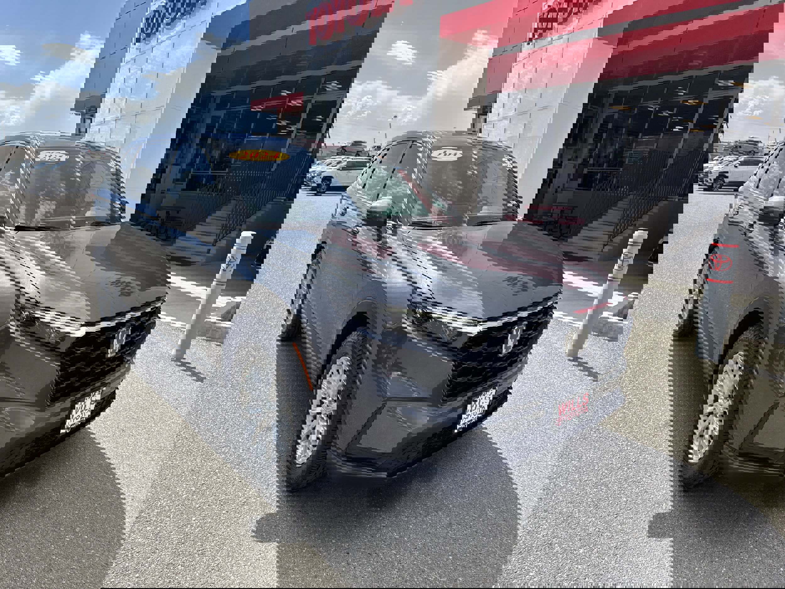 Used 2024 Honda CR-V EX image 1