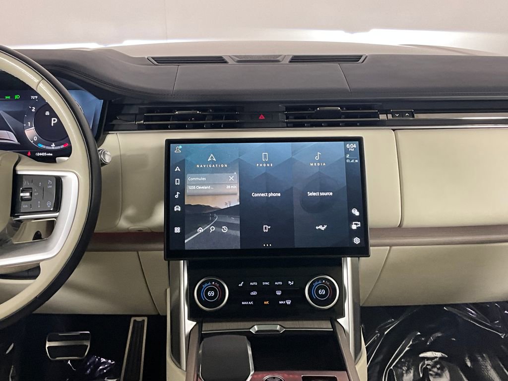 Used 2022 Land Rover Range Rover First Edition AWD/4WD image 12