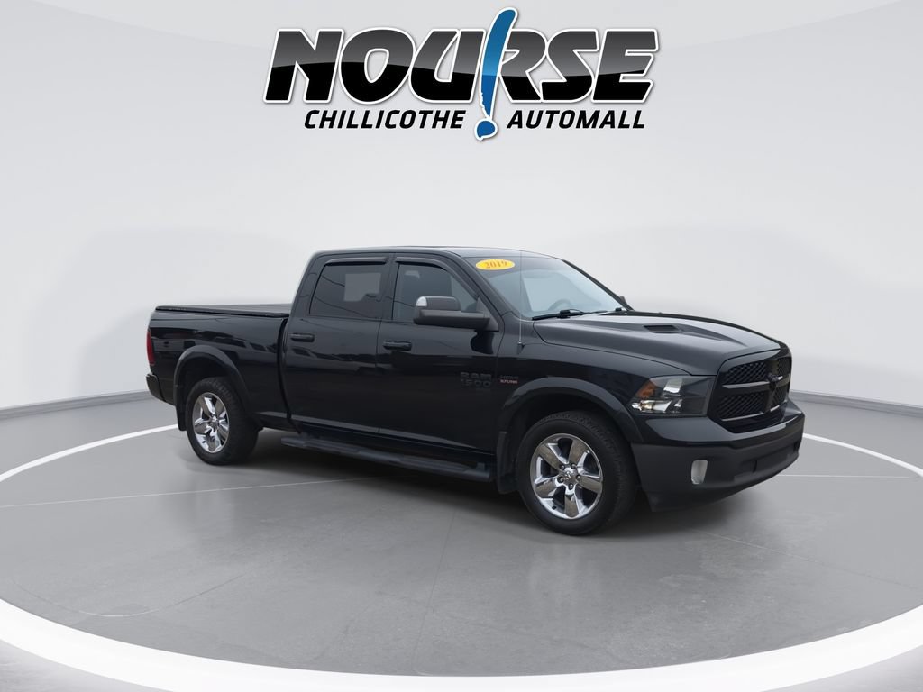 Used 2019 RAM 1500 Classic SLT AWD/4WD image 2