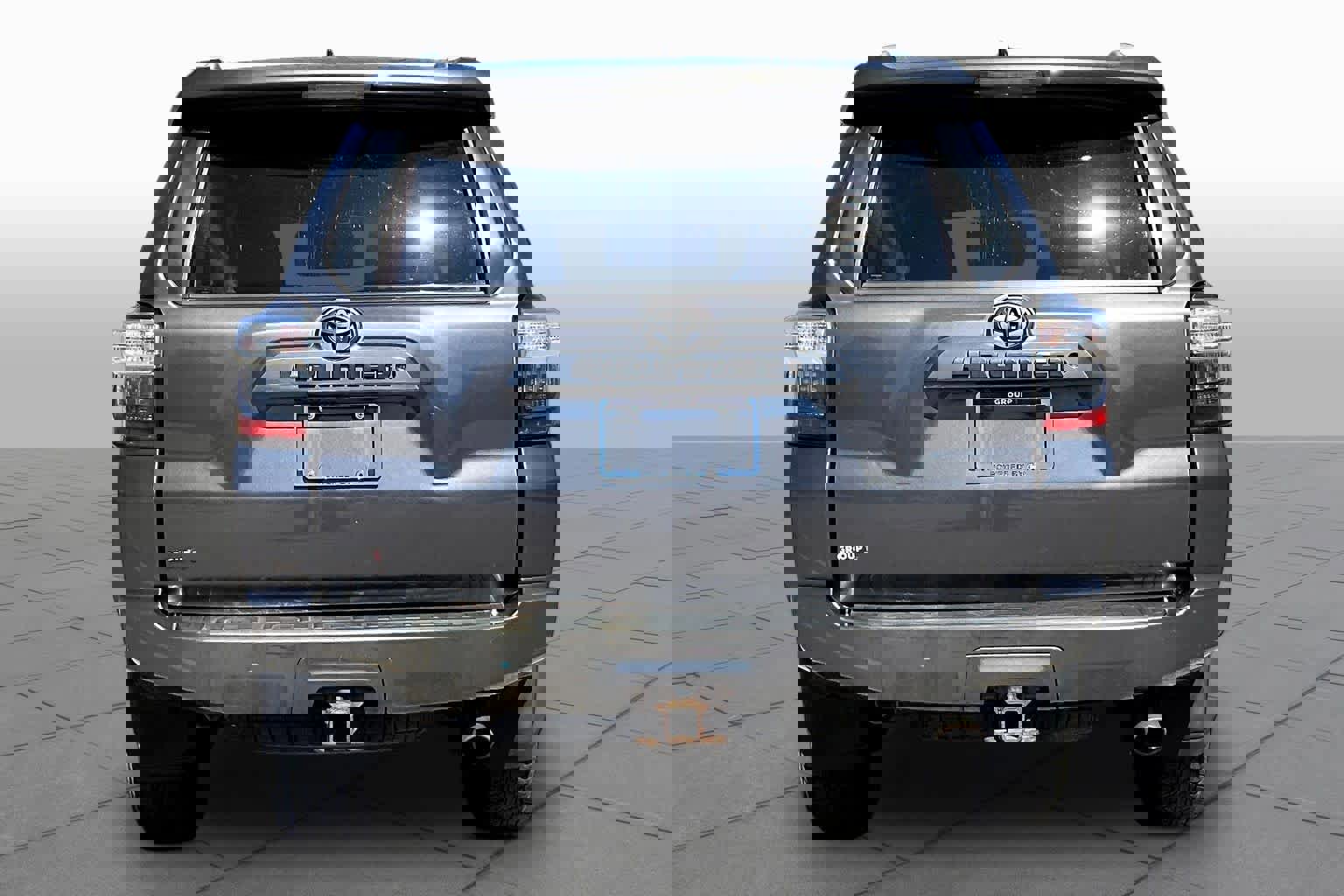 Used 2016 Toyota 4Runner SR5 image 5