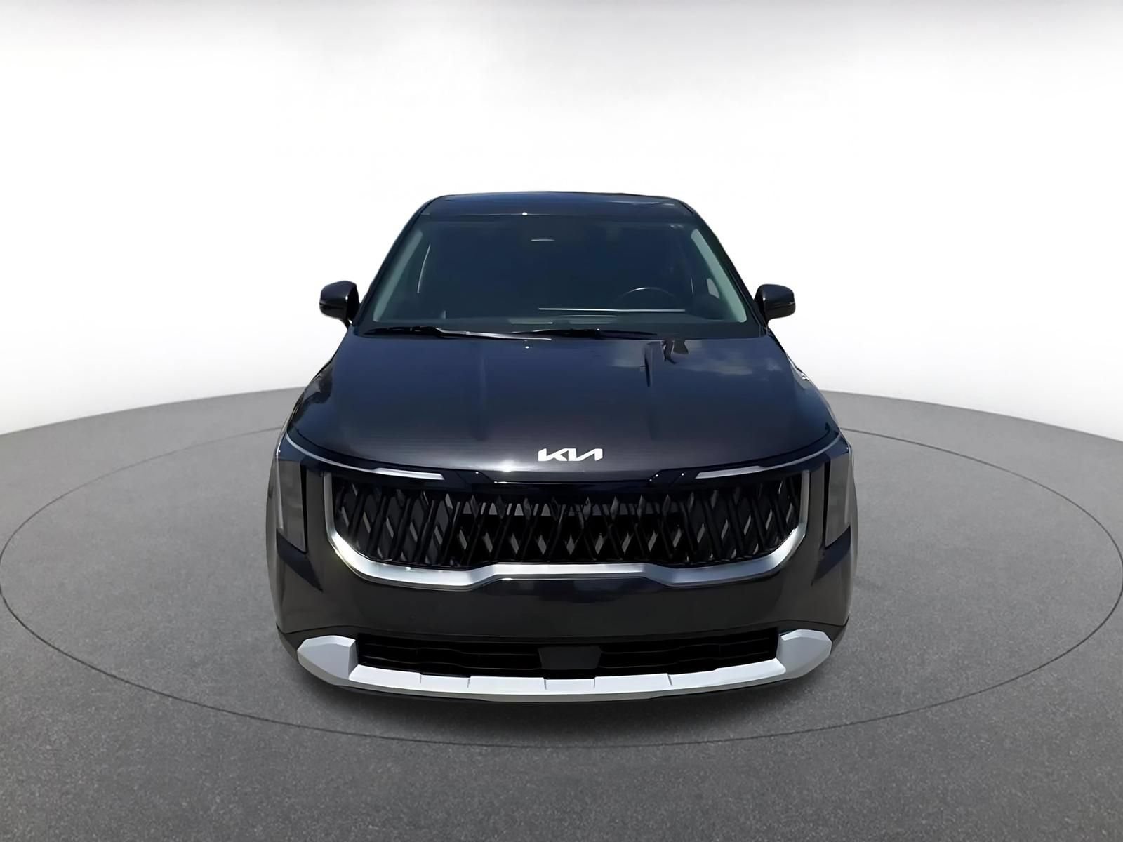 Used 2026 Kia Carnival FWD image 4