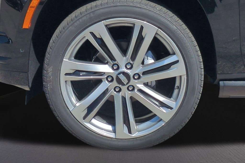 New 2026 Cadillac Escalade Platinum Sport w/ LPO, Floor Liner Package AWD/4WD image 13