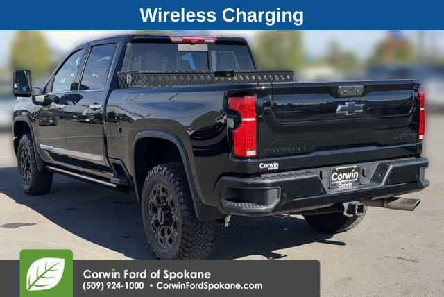 Used 2024 Chevrolet Silverado 2500 High Country w/ High Country Premium Package AWD/4WD image 17