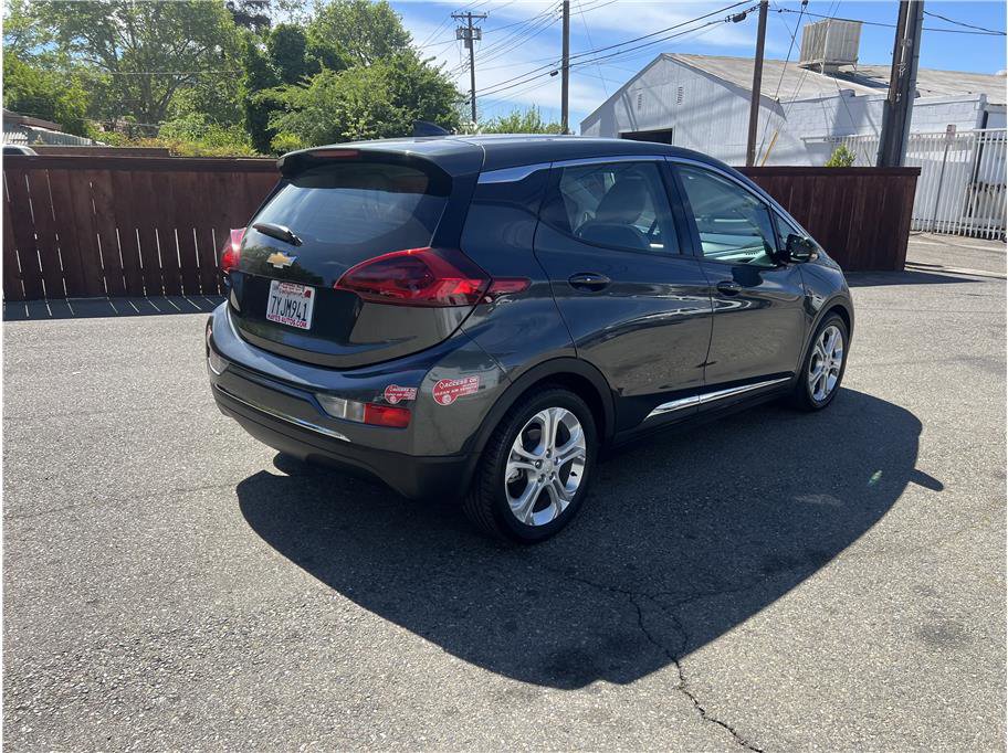 Used 2017 Chevrolet Bolt LT image 3