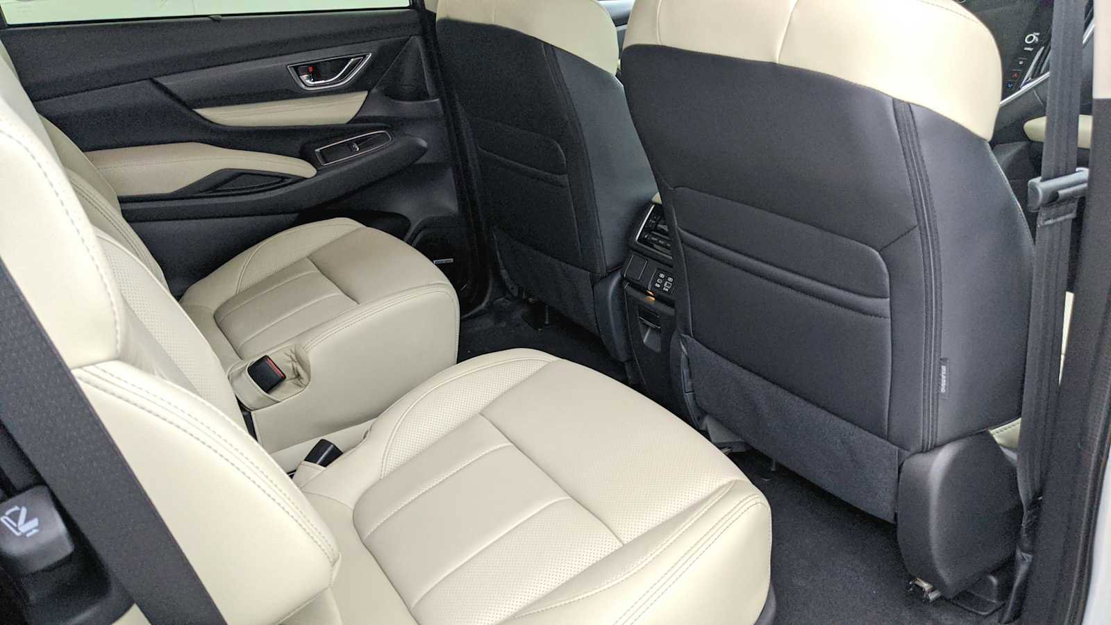 New 2025 Subaru Ascent Limited image 26