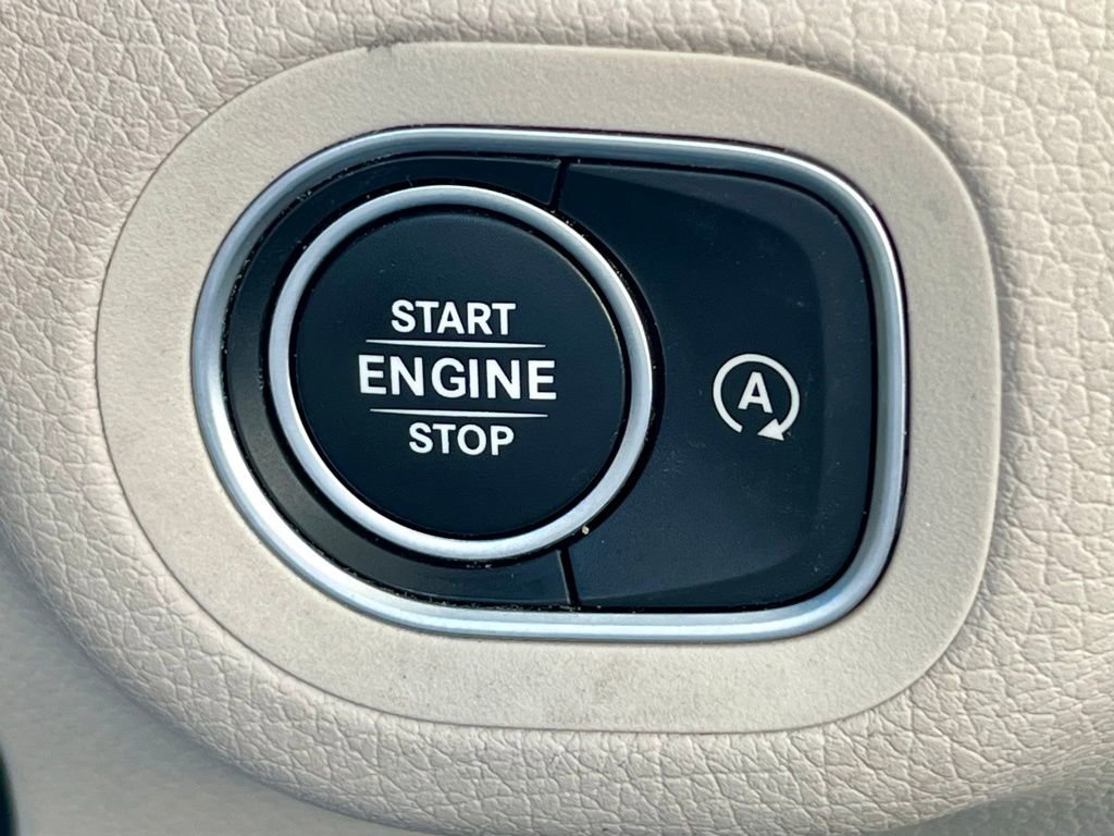 Certified 2023 Mercedes-Benz GLS 450 4MATIC image 31