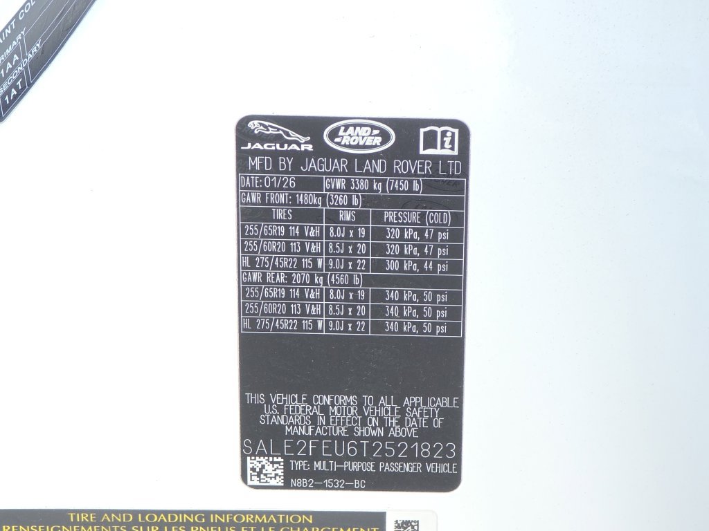 New 2026 Land Rover Defender 130 X-Dynamic SE AWD/4WD image 37