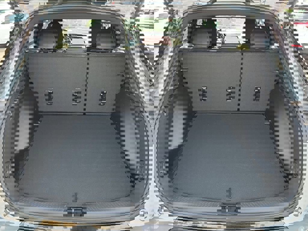 New 2026 Chevrolet Equinox EV LT w/ Convenience Package II FWD image 18