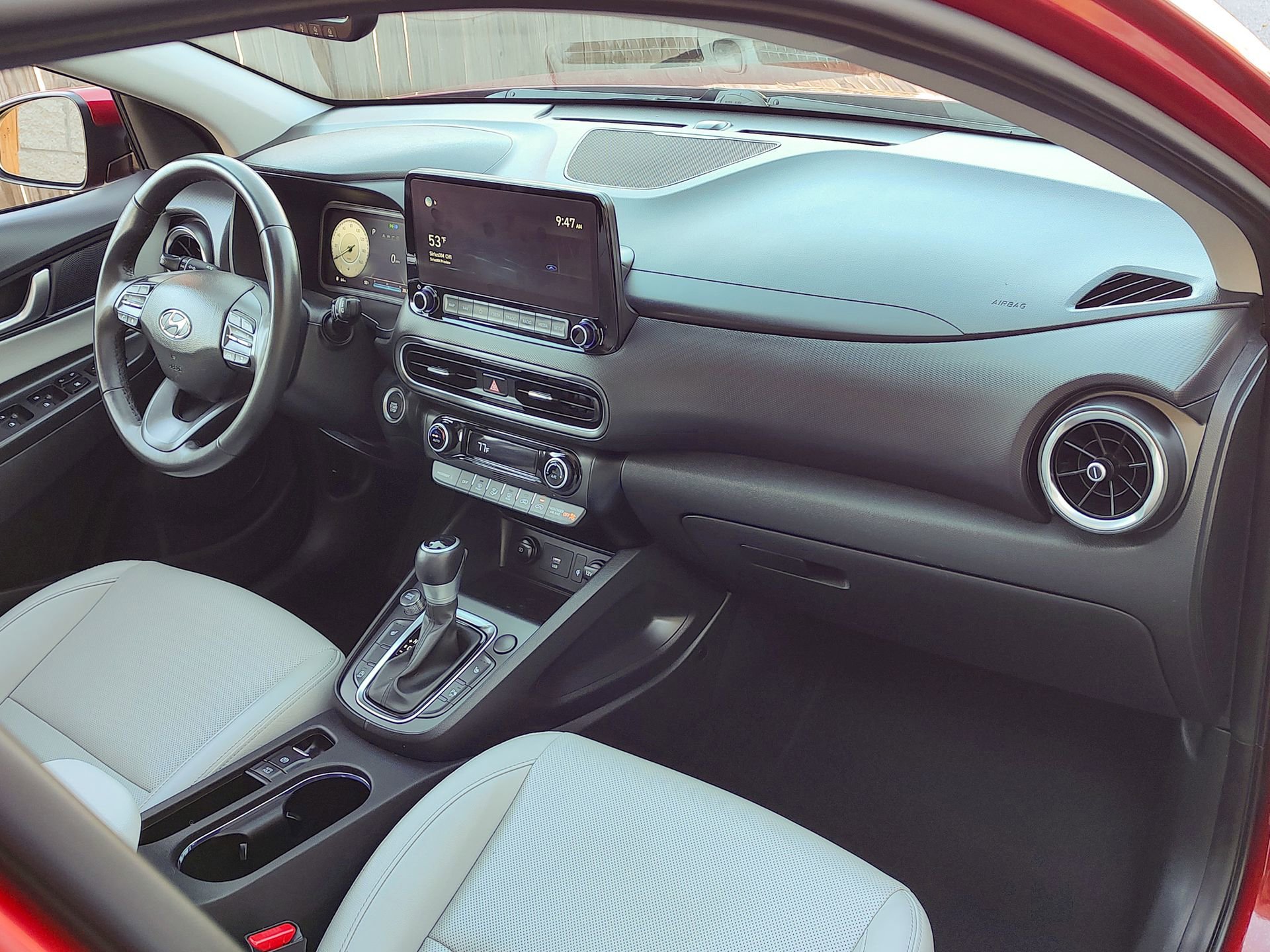 Used 2022 Hyundai Kona Limited image 3