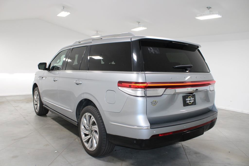 Used 2023 Lincoln Navigator Reserve image 7