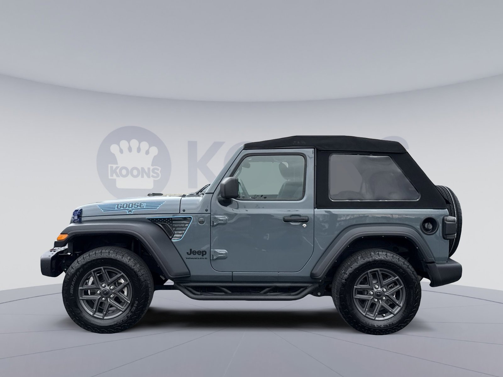 Used 2024 Jeep Wrangler Sport S image 2