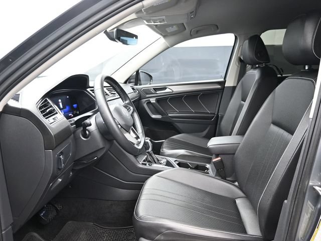 Used 2022 Volkswagen Tiguan SE FWD image 8