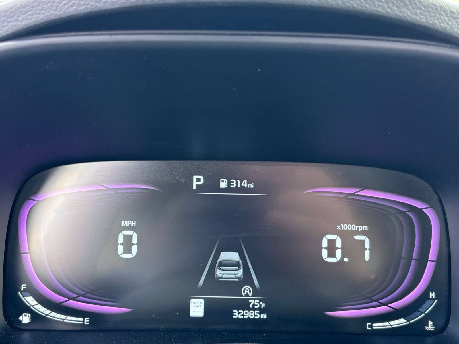 Used 2025 Kia Soul LX w/ LX Technology Package FWD image 37