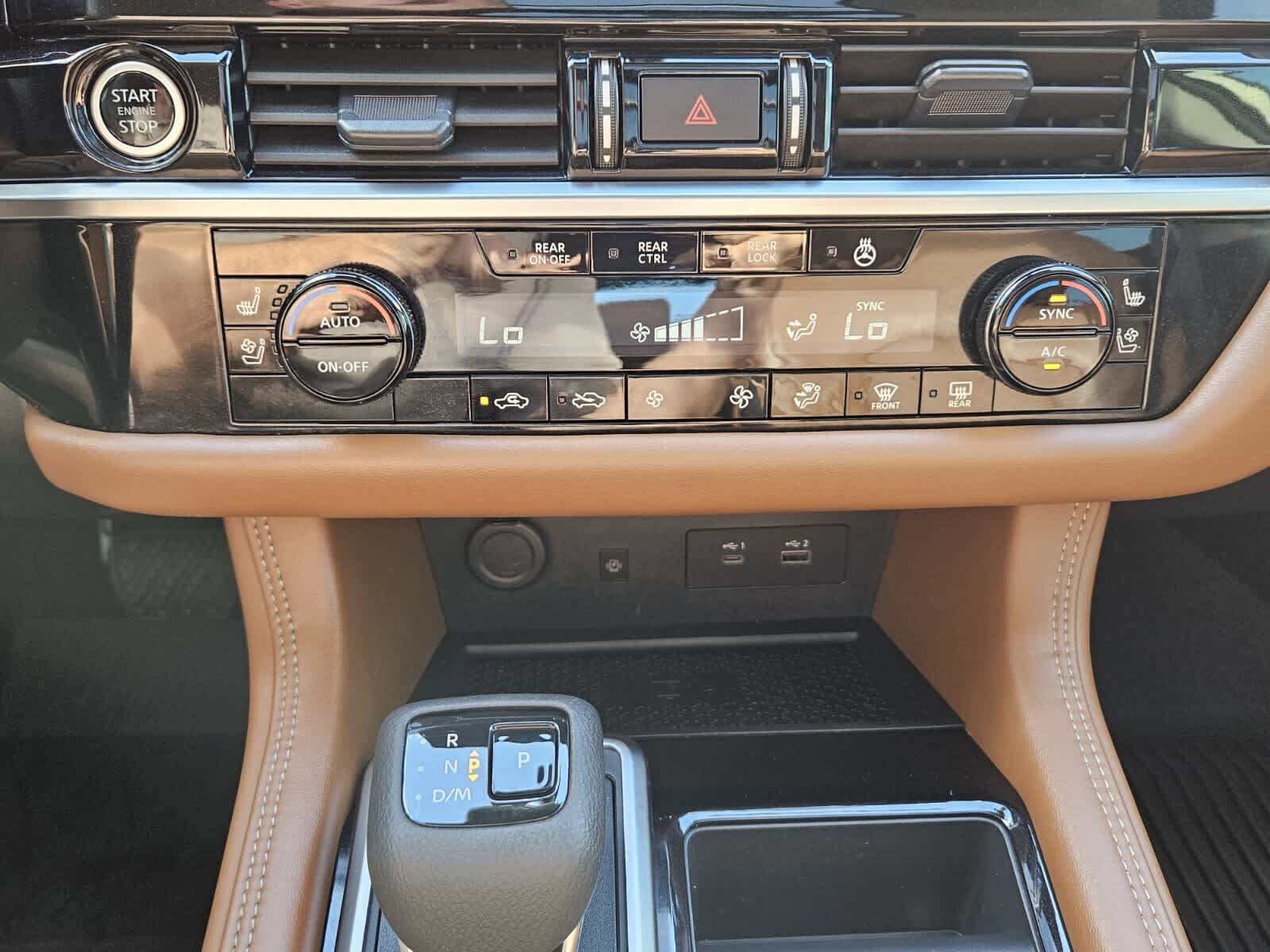 Used 2024 Nissan Pathfinder Platinum w/ Cargo Package image 9