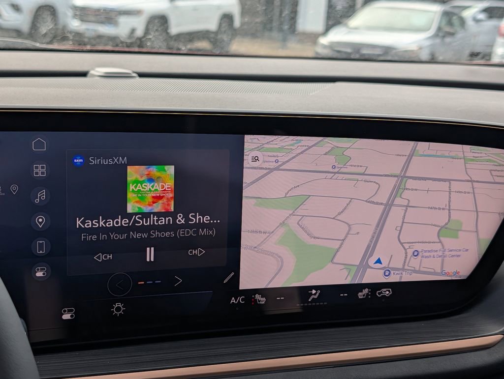 New 2025 Buick Envision Sport Touring image 42