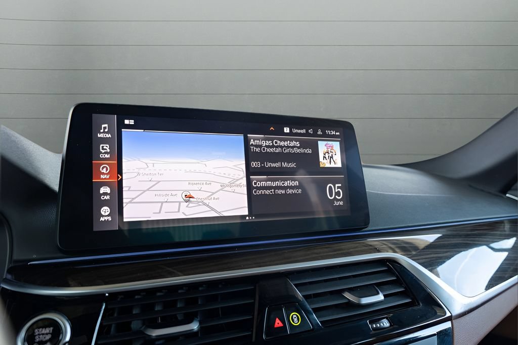 Used 2023 BMW 530i xDrive w/ Premium Package AWD/4WD image 23